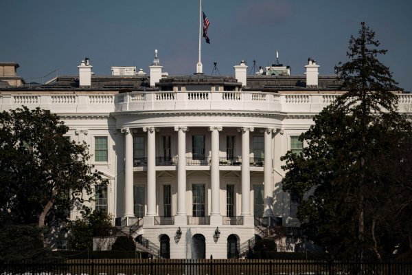 <p>El sábado parten aranceles a China, Canadá y México: Casa Blanca sale a desmentir rumores de aplazamiento</p>