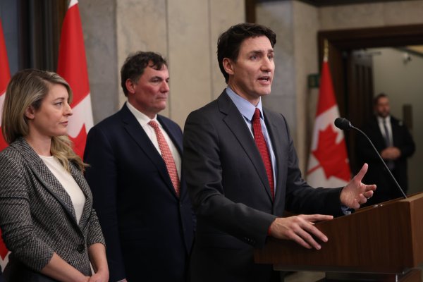 Canadá también se rinde a presión de Trump: Trudeau anuncia prórroga de 30 días a aranceles tras hacer concesiones a EEUU