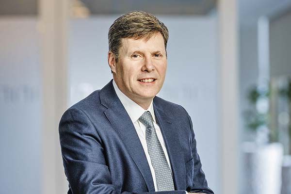 CEO de Anglo American advierte que aranceles de Trump elevarán el costo de la minería durante años