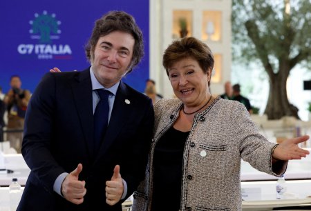 FMI llama a fortalecer el financiamiento de salud, a horas de que Argentina anunciara su salida de la OMS