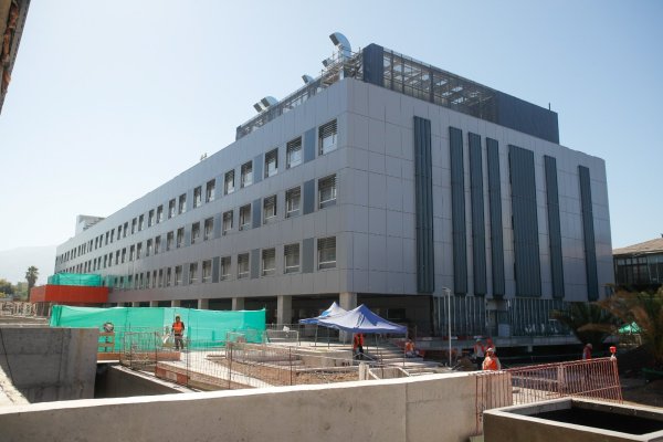 Obras del Hospital del Salvador y el Instituto Nacional de Geriatría superan 92% de avance: abriría sus puertas en 2025