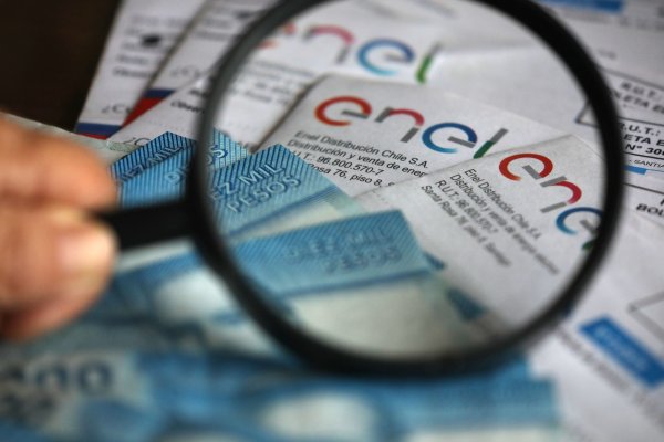 ¿Cuánto me van a descontar por cortes de luz? Sernac lanza calculadora en su sitio web para estimar compensaciones de Enel