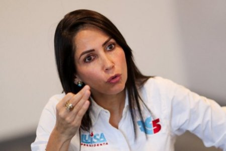 Luisa González, la candidata que quiere aumentar el gasto social de Ecuador