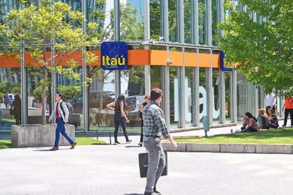 <p>Banco Itaú se querella por administración desleal en contra de exsubgerente de la mesa de dinero y ejecutivos de Nevasa</p>