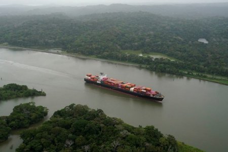 China insta a Panamá a "tomar la decisión correcta" tras anunciar su salida de la Ruta de la Seda