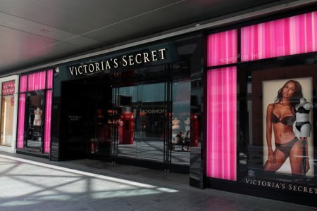 Victoria's Secret abre en Argentina con ventas 250% más altas de lo esperado: ahora pone los ojos en Vaca Muerta y el sueño de un TLC con EEUU