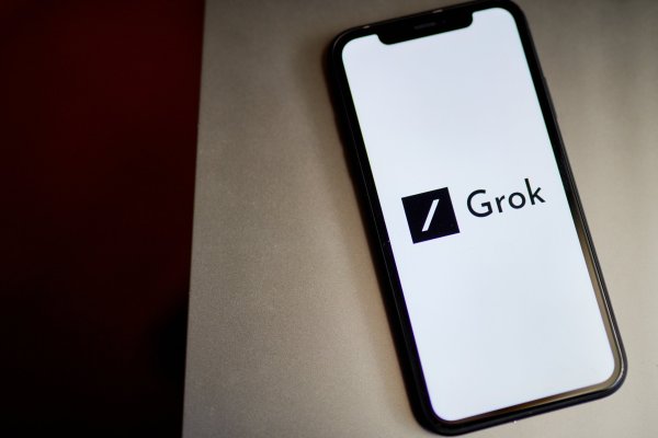 Musk presentó el chatbot Grok-3 "con la IA más inteligente del mundo" para competir con OpenAI y DeepSeek