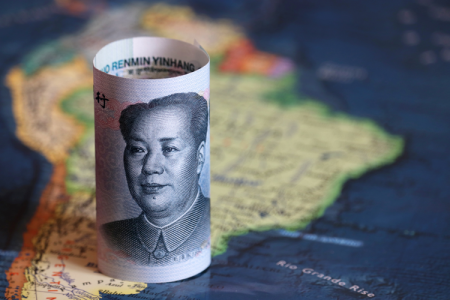 China promete a América Latina lazos de "confianza" mientras Trump expone sus exigencias