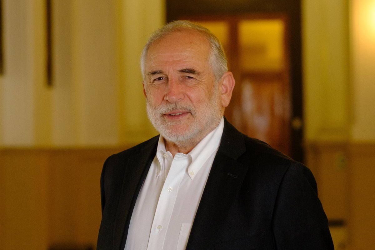 <p>La pesada semana del ministro Carlos Montes</p>