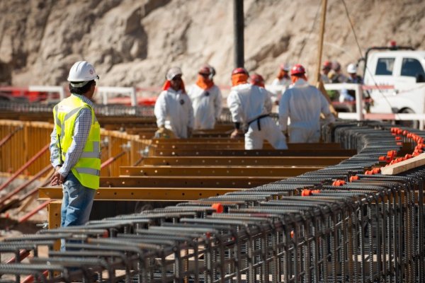 Megaproyectos mineros y brotes verdes en construcción revitalizan a Salfacorp