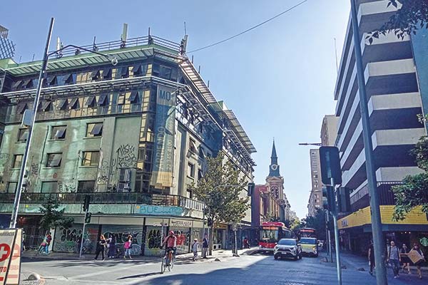 Orden religiosa lidera nuevo proyecto de reconversión de edificio de oficinas a viviendas en Santiago centro