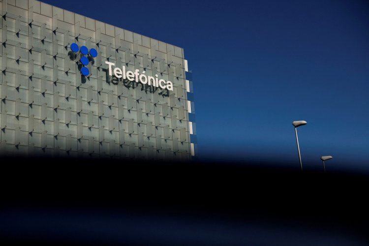 <p>Venta de Telefónica en Argentina es bien recibida por el mercado: acciones suben 1,56% y alcanza niveles de la prepandemia</p>