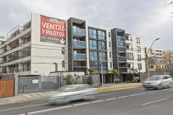 Compraventas impulsan las inscripciones de propiedad: Ñuñoa y Santiago lideran