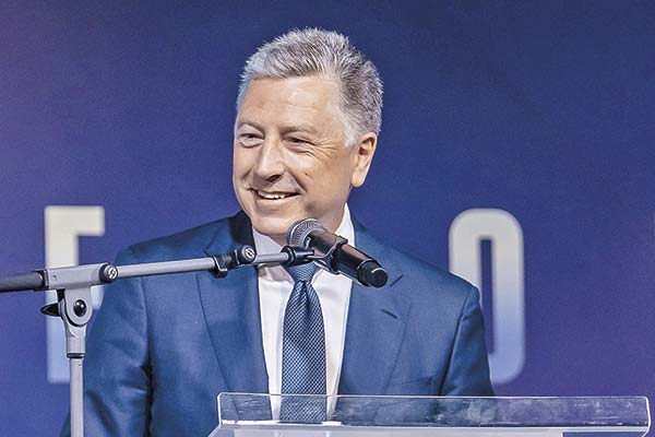Kurt Volker, exembajador de EEUU ante la Otan: “Hay que asegurar la seguridad de Ucrania, pero Europa debería proporcionar esas garantías”