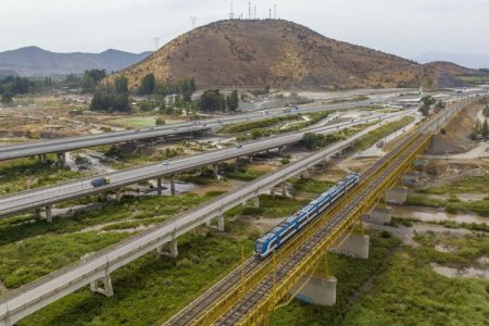 Colombiana ISA podría vender su negocio de vías e infraestructura, según el presidente de Ecopetrol