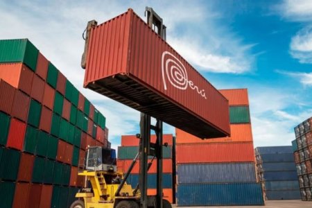 Perú traza meta de US$ 100 mil millones para exportaciones este año, tras un 2024 récord