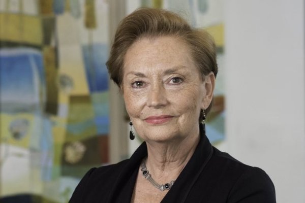 <p>Exministra Vivianne Blanlot se retira del directorio de la matriz de Antofagasta Minerals tras 11 años</p>