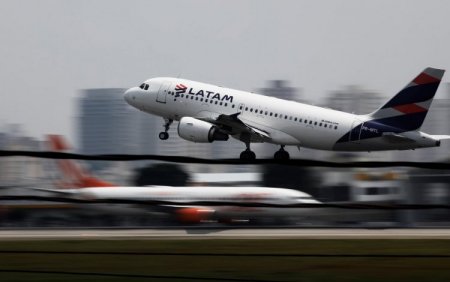 Latam Airlines negocia poner fin a acuerdo de códigos compartidos con la brasileña Voepass