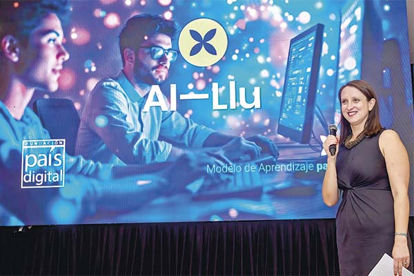 Fundación País Digital lanza asistente de IA para profesores