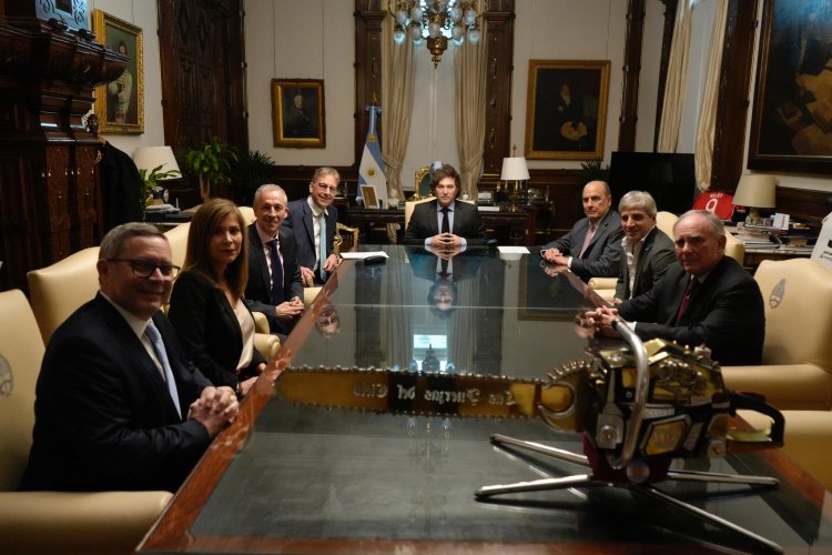 <p>Milei se reunió con el CEO de Rio Tinto que apuesta con su inversión de US$ 2.500 millones en litio argentino</p>