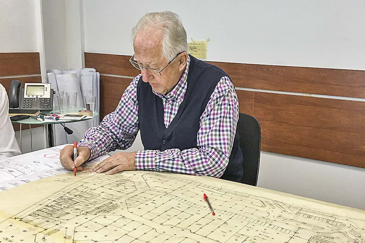 <p>Yves Besançon, el arquitecto tras el Costanera Center: “Mucha gente le decía que nombrara al edificio la Torre Paulmann. Él jamás quiso”</p>