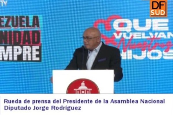 <p>Ahora en DF SUD | Gobierno de Maduro denuncia el "vulgar secuestro" de venezolanos en El Salvador</p>