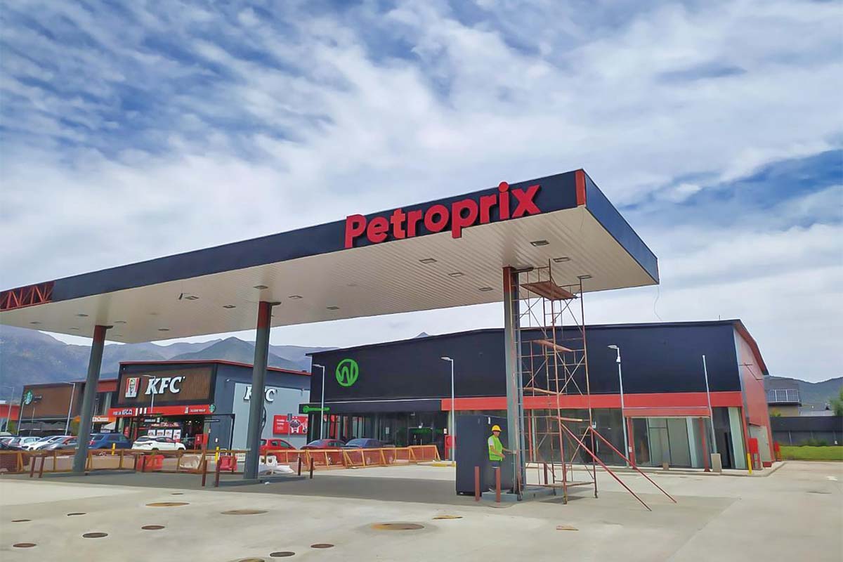 <p>Socio de bencineras españolas Petroprix: “Vamos a ser el más económico de Chile, con toda seguridad”</p>