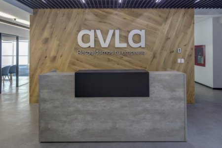 De Chile a Perú: AVLA apuesta por seguros para infraestructura de energías limpias