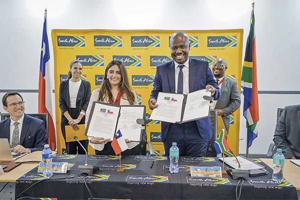 <p>Sudáfrica reabre el mercado para las exportaciones avícolas chilenas que estaba cerrado por gripe aviar</p>