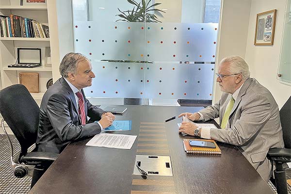 Comisión Europea da luz verde a acuerdo Codelco-SQM: faltan China y la FNE en Chile