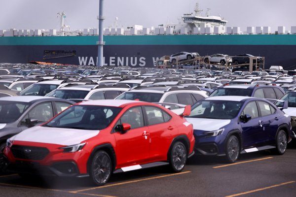Socios comerciales de EEUU advierten sobre represalias a los aranceles del 25% a los automóviles de Trump