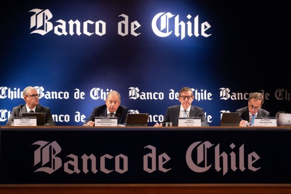 <p>Banco de Chile entrega histórico dividendo a sus accionistas y anuncia plan de inversión de US$ 100 millones</p>