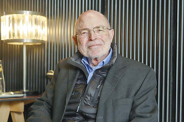 Nicholas Barr, economista y académico de la London School of Economics: “Aumentarán inmediatamente las pensiones al mismo tiempo que mantendrán la estabilidad del sistema”