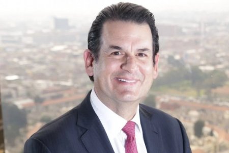Presidente de la Junta Directiva del Grupo Aval sobre Colombia: "No se necesitan tantas reformas tributarias"