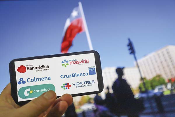 Isapres parten el año a la baja y con fuga de afiliados en enero: han salido 800 mil personas en cinco años