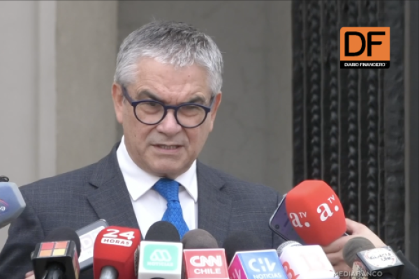 <p>Ahora en DF | Ministro Marcel explica que efecto calendario justifica la caída del Imacec en febrero, por encima del apagón</p>