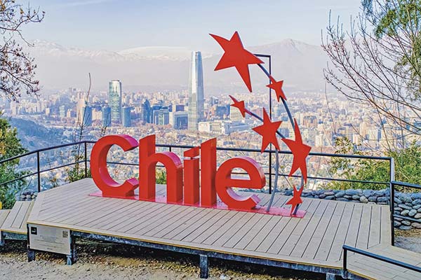 <p>El complejo clima interno que enfrenta a trabajadores de Imagen de Chile con su directora</p>