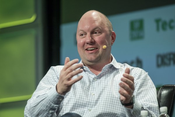 La firma de capital de riesgo Andreessen Horowitz negocia para comprar TikTok a sus dueños chinos