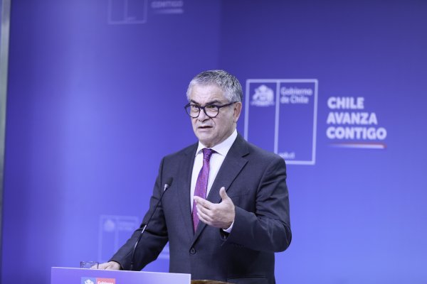 Marcel pone paños fríos ante medidas de Trump y descarta que Chile vaya a responder con aranceles a importaciones estadounidenses