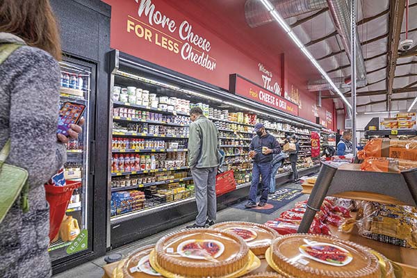 Shock arancelario deja huella en PIB, inflación y consumo de EEUU: ¿Cuáles son las nuevas proyecciones?