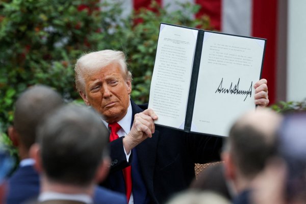 <p>"Mis políticas nunca cambiarán": Trump reafirma postura en aranceles y critica a China tras represalias</p>