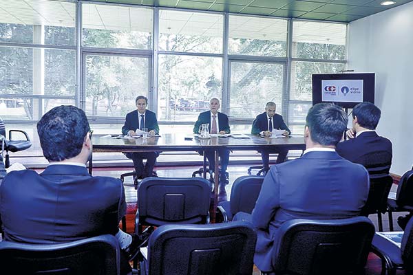<p>De izq. a der.: Eduardo Carvallo, Baltazar Sánchez y Óscar Zarhi. Foto: Verónica Ortíz</p>