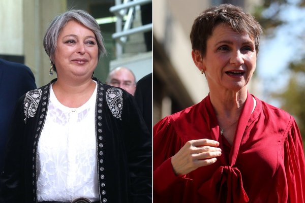 <p>Tohá marca diferencia con Jara luego que la exministra del Trabajo calificara a Cuba como "un sistema democrático distinto"</p>