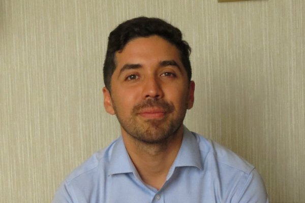 Diputado Juan Santana (PS): "Jara tiene un mérito en la reforma de pensiones, pero la reforma no es patrimonio de una persona"