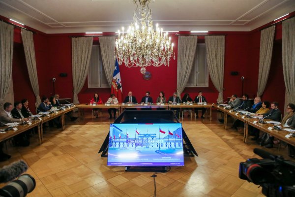 <p>Contactos con el gobierno, pasando por el Congreso y el sector privado: el despliegue de Chile ante EEUU</p>