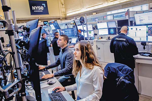Acción de Apple lidera repunte de las tecnológicas en bolsa tras pausa arancelaria de Estados Unidos