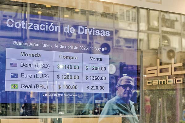 <p>Fotos: Bloomberg</p>