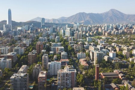 Turismo de compras argentino impulsa el mercado de renta corta en Chile durante Semana Santa