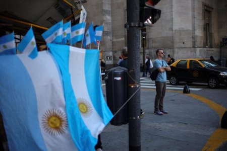 Argentina sin cepo: la semana en la que el dólar volvió a ser (casi) uno solo