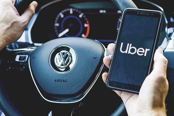 Regulador del comercio en EEUU demanda a Uber por servicio de suscripción engañoso